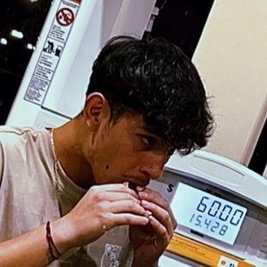 Meet your Posher, Armando